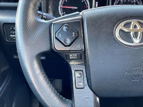 Used 2021 Toyota 4Runner TRD Off-Road Premium w/ Moonroof Package AWD/4WD image 15