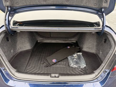 Used 2020 Honda Accord EX-L image 11