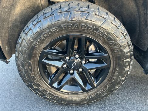 Used 2022 Chevrolet Silverado 1500 LT Trail Boss w/ LT Trail Boss Premium Package image 16