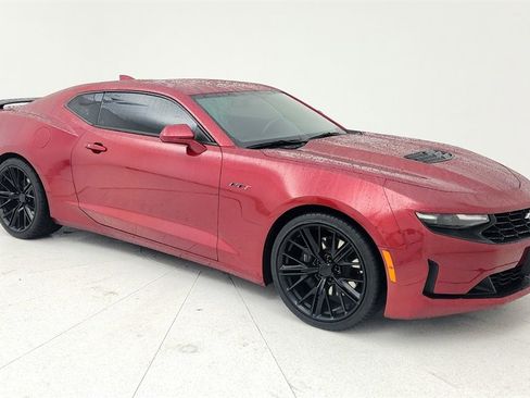 Used 2021 Chevrolet Camaro LT image 8