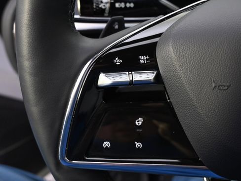 New 2025 Cadillac Lyriq Sport image 33