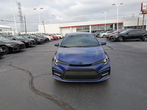 Used 2022 Toyota Corolla SE image 3