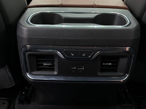 Used 2026 GMC Sierra 3500 Denali Ultimate AWD/4WD image 39