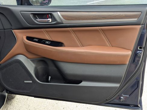 Used 2018 Subaru Outback 2.5i Touring w/ Popular Package #3 image 24