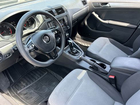 Used 2017 Volkswagen Jetta S FWD image 16