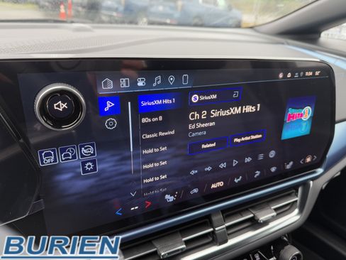 New 2026 Chevrolet Equinox EV LT image 18