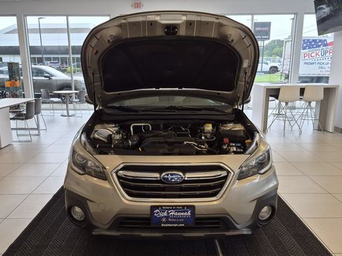 Used 2019 Subaru Outback 2.5i Premium AWD/4WD image 4