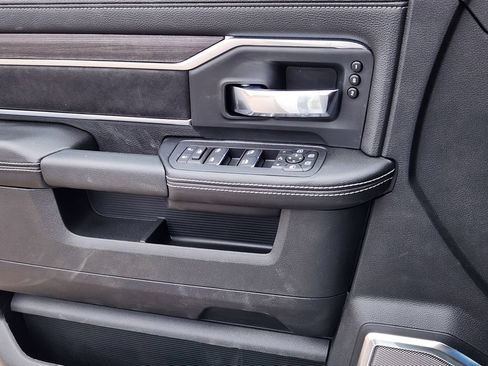 New 2026 RAM 2500 Laramie AWD/4WD image 6