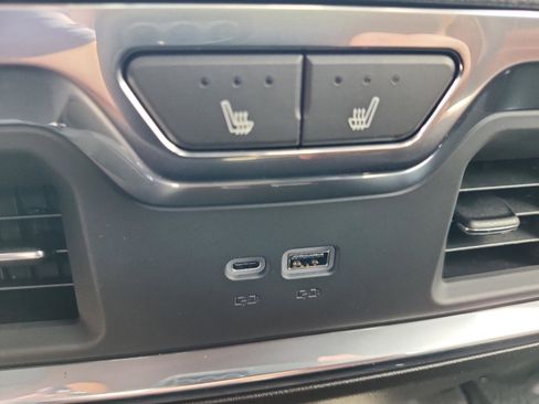 New 2026 GMC Sierra 1500 Denali Ultimate AWD/4WD image 12