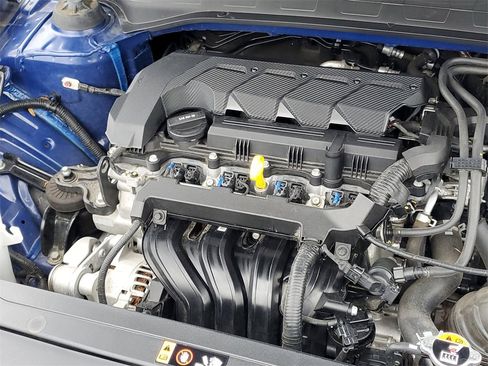 Used 2023 Hyundai Venue Limited image 8