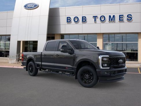 New 2026 Ford F250 Lariat w/ Black Appearance Package image 9