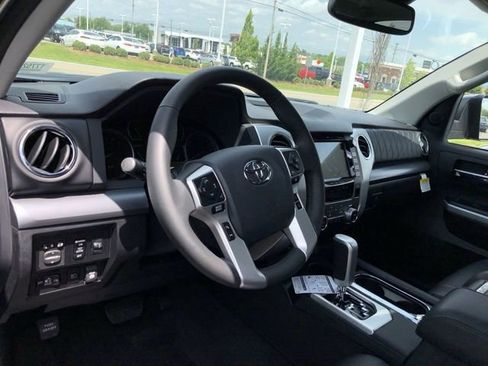 Used 2020 Toyota Tundra Platinum image 3