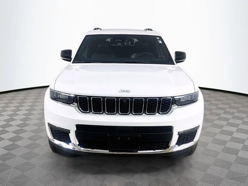 Used 2024 Jeep Grand Cherokee L Limited w/ Luxury Tech Group II image 2