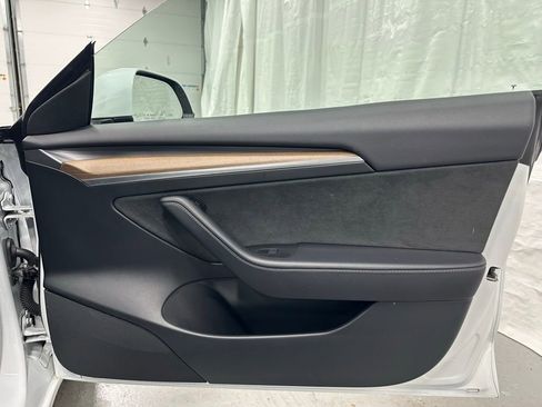 Used 2023 Tesla Model 3 Standard Range image 50