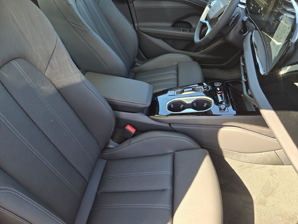 Used 2026 Audi A6 Premium Plus w/ Premium Plus Package AWD/4WD image 18