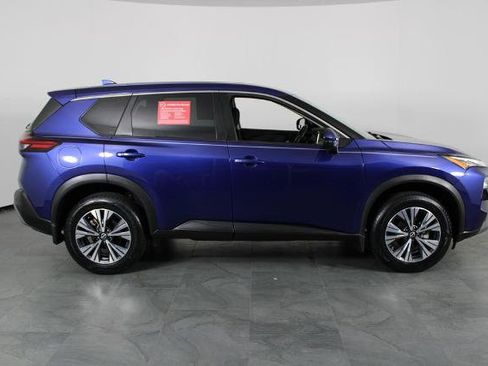 Certified 2022 Nissan Rogue SV FWD image 15