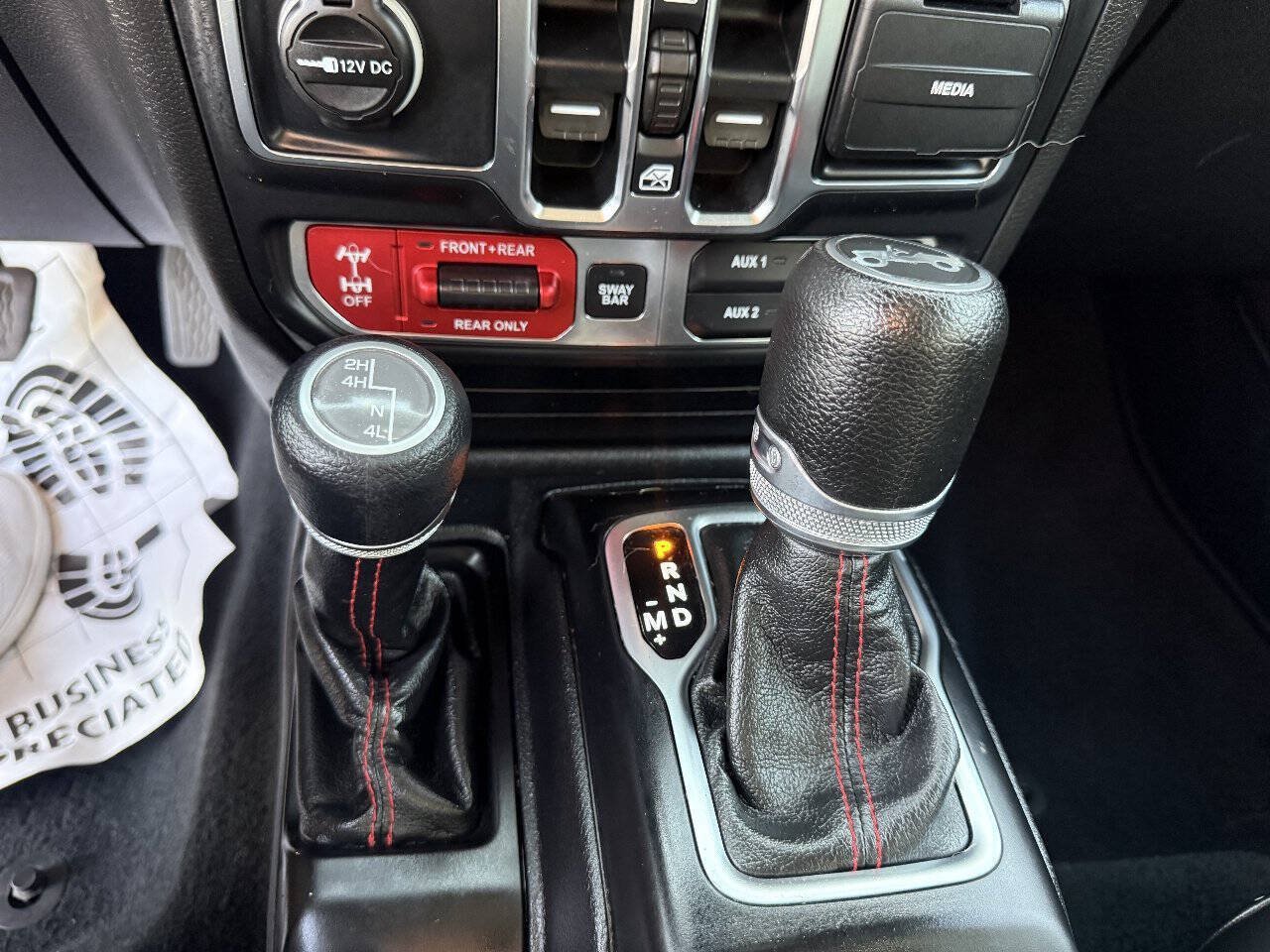 Used 2018 Jeep Wrangler Unlimited Rubicon AWD/4WD image 26