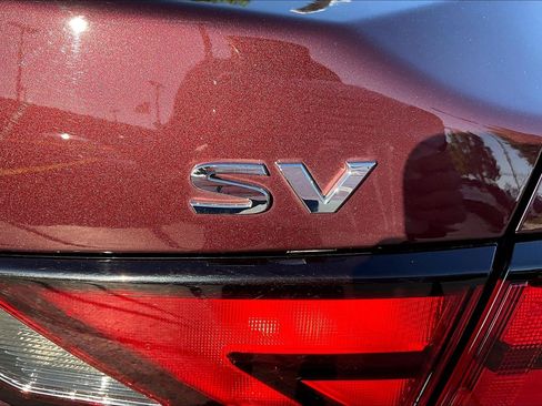 Used 2024 Nissan Sentra SV FWD image 24
