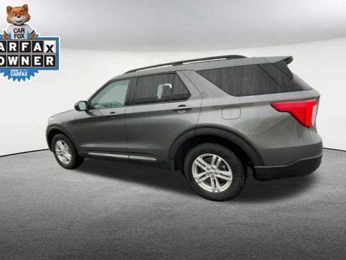 Used 2023 Ford Explorer XLT image 7