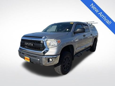 Used 2014 Toyota Tundra SR5 w/ TRD Off Road Package AWD/4WD image 3