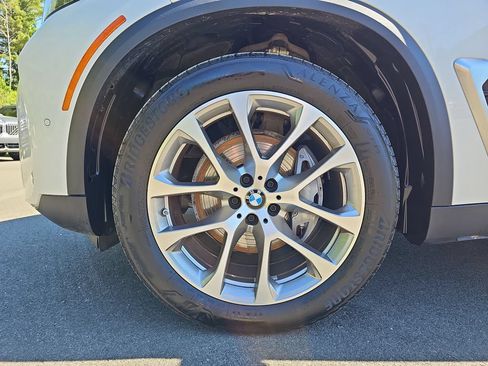 Certified 2024 BMW X5 xDrive40i w/ Executive Package AWD/4WD image 24