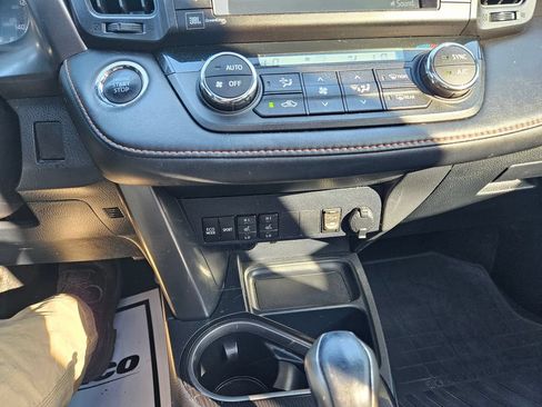 Used 2017 Toyota RAV4 SE AWD/4WD image 14