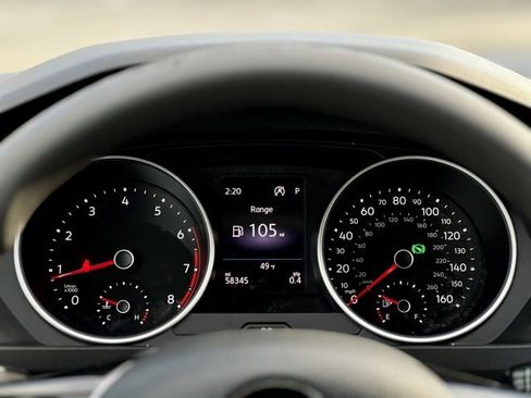 Used 2020 Volkswagen Tiguan S image 38