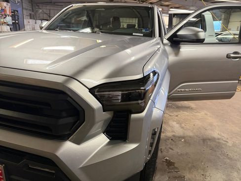 Used 2025 Toyota Tacoma SR5 image 30