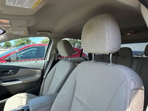 Used 2013 Ford Edge SE FWD image 10