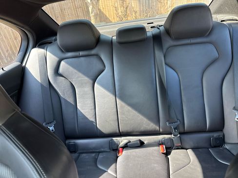 Used 2016 BMW M3 RWD image 17