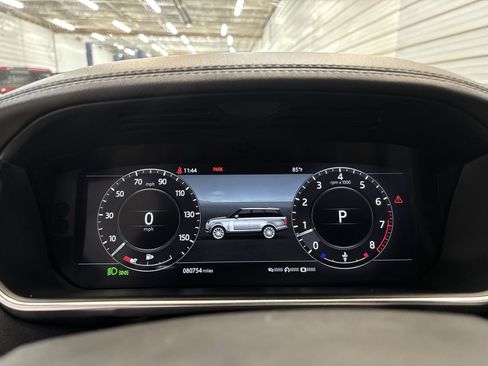 Used 2018 Land Rover Range Rover image 15