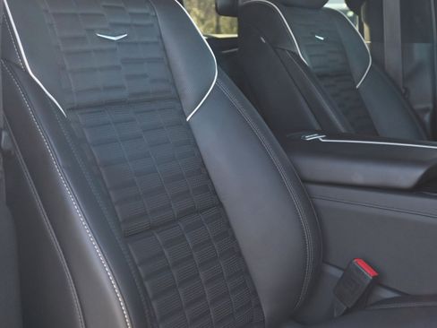 Used 2023 Cadillac Escalade ESV V image 37