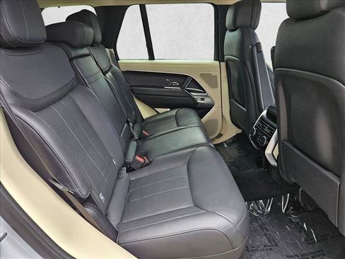 Used 2023 Land Rover Range Rover SE AWD/4WD image 25