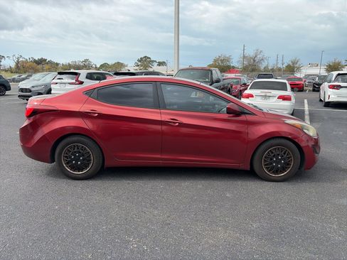 Used 2016 Hyundai Elantra SE image 8