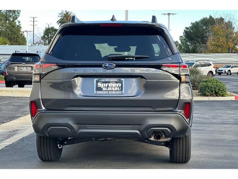 Used 2026 Subaru Forester Premium image 4