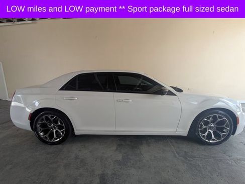 Used 2018 Chrysler 300 Touring w/ Sport Appearance Package RWD image 3