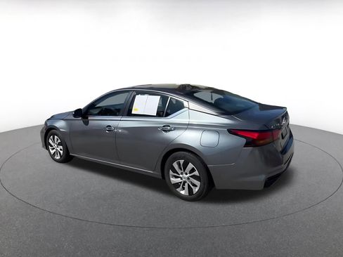 Used 2023 Nissan Altima 2.5 S image 10