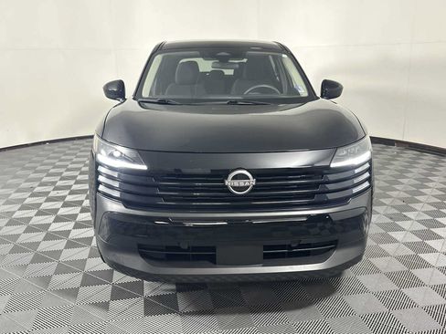 Used 2025 Nissan Kicks SV FWD image 2