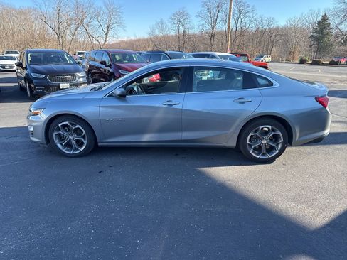 Used 2024 Chevrolet Malibu LT image 4