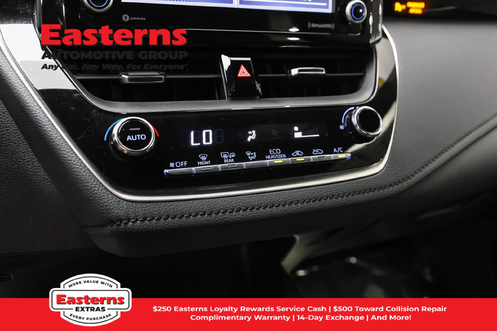 Used 2022 Toyota Corolla SE FWD image 19