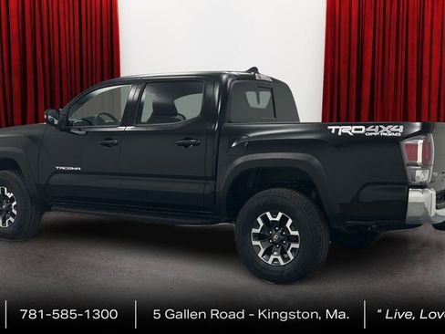 Certified 2023 Toyota Tacoma TRD Off-Road image 7