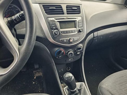 Used 2017 Hyundai Accent SE FWD image 15
