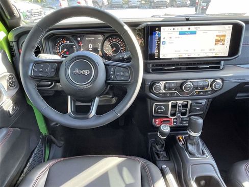 New 2025 Jeep Gladiator Rubicon image 11