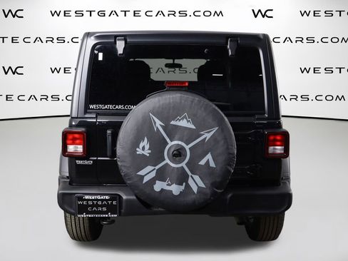 Used 2025 Jeep Wrangler Sport image 46