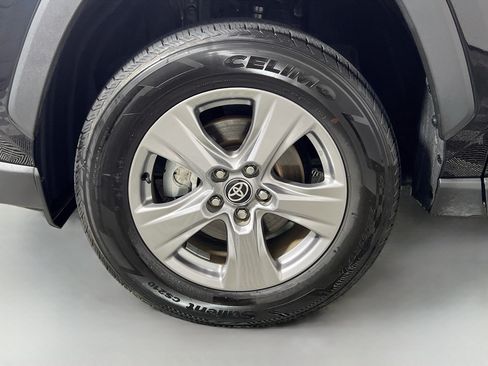 Used 2025 Toyota RAV4 XLE FWD image 13