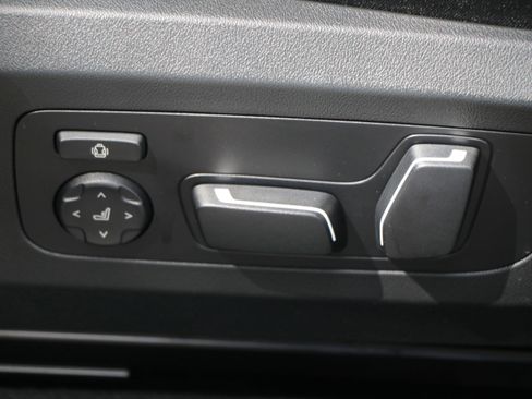 Used 2025 BMW X3 xDrive30i w/ Premium Package AWD/4WD image 28