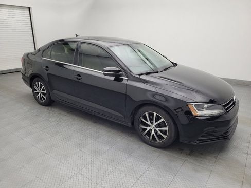 Used 2017 Volkswagen Jetta SE FWD image 11