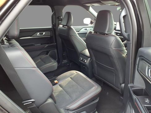 New 2026 Ford Explorer ST image 10