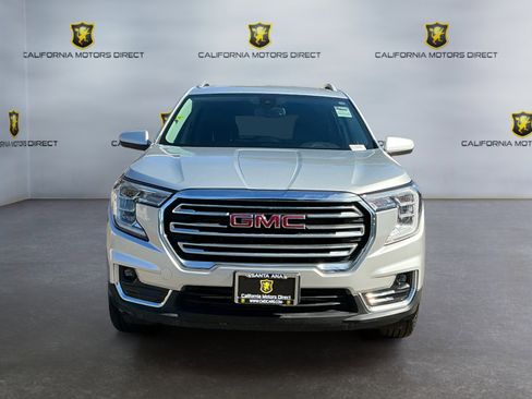 Used 2022 GMC Terrain SLT image 2