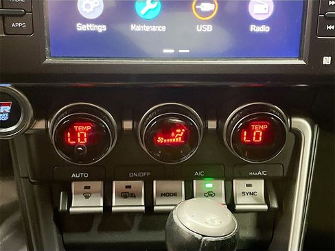 Used 2023 Toyota GR86 Premium image 15